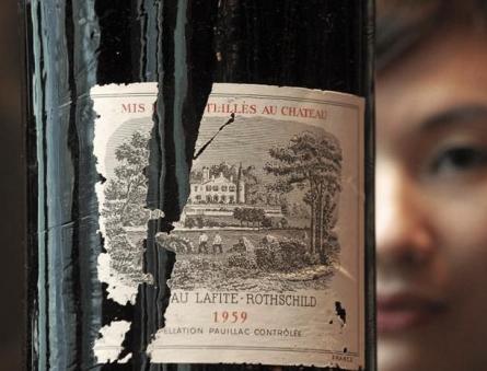 Rute melalui kebun anggur Bordeaux Anggur apa yang digunakan orang Prancis untuk membuat Bordeaux?